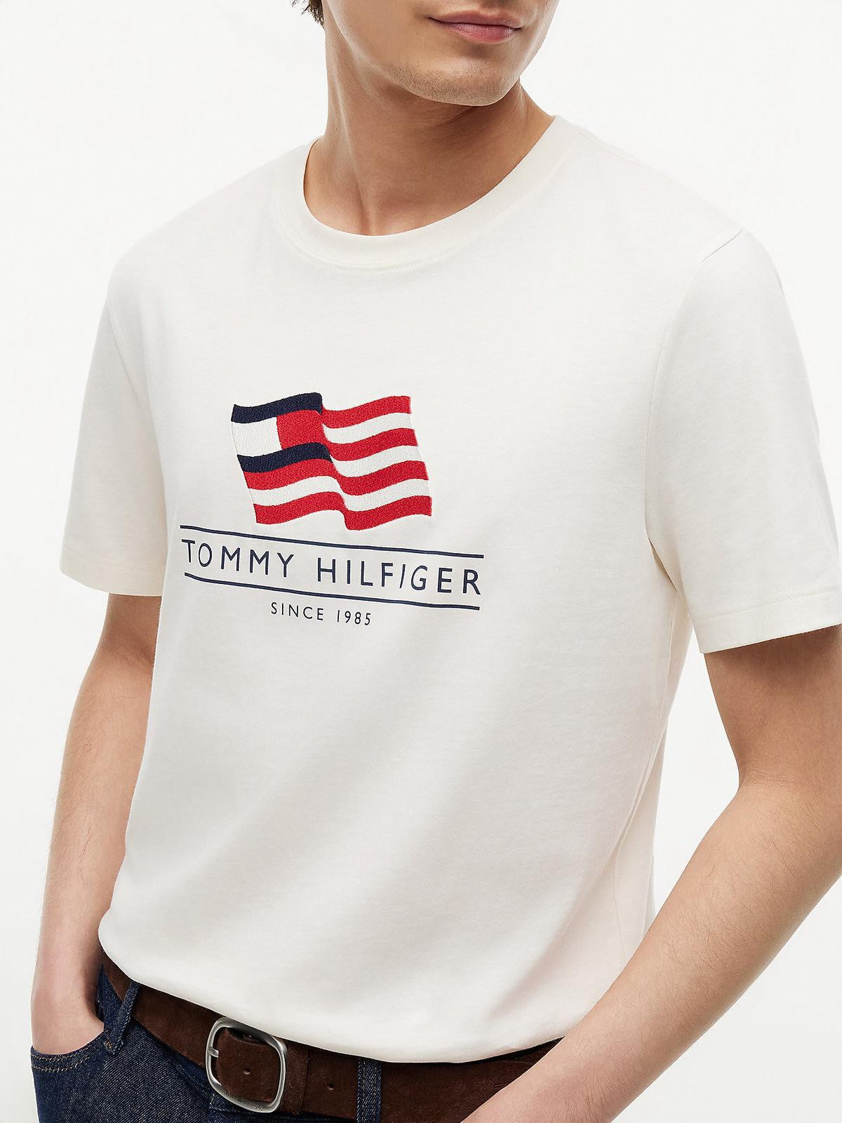 T-SHIRT TOMMY HILFIGER UOMO RWB MAIN FLAG REGULAR TEE