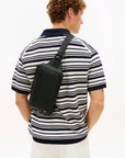 TRACOLLA TOMMY HILFIGER UOMO TH EMBOSSED FLAG SLING BAG